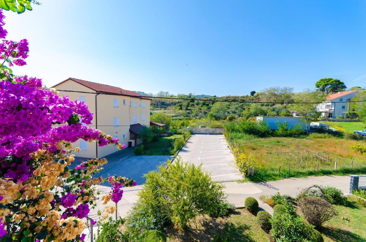 Apartments Ljubica J Lopar Zewnętrze zdjęcie